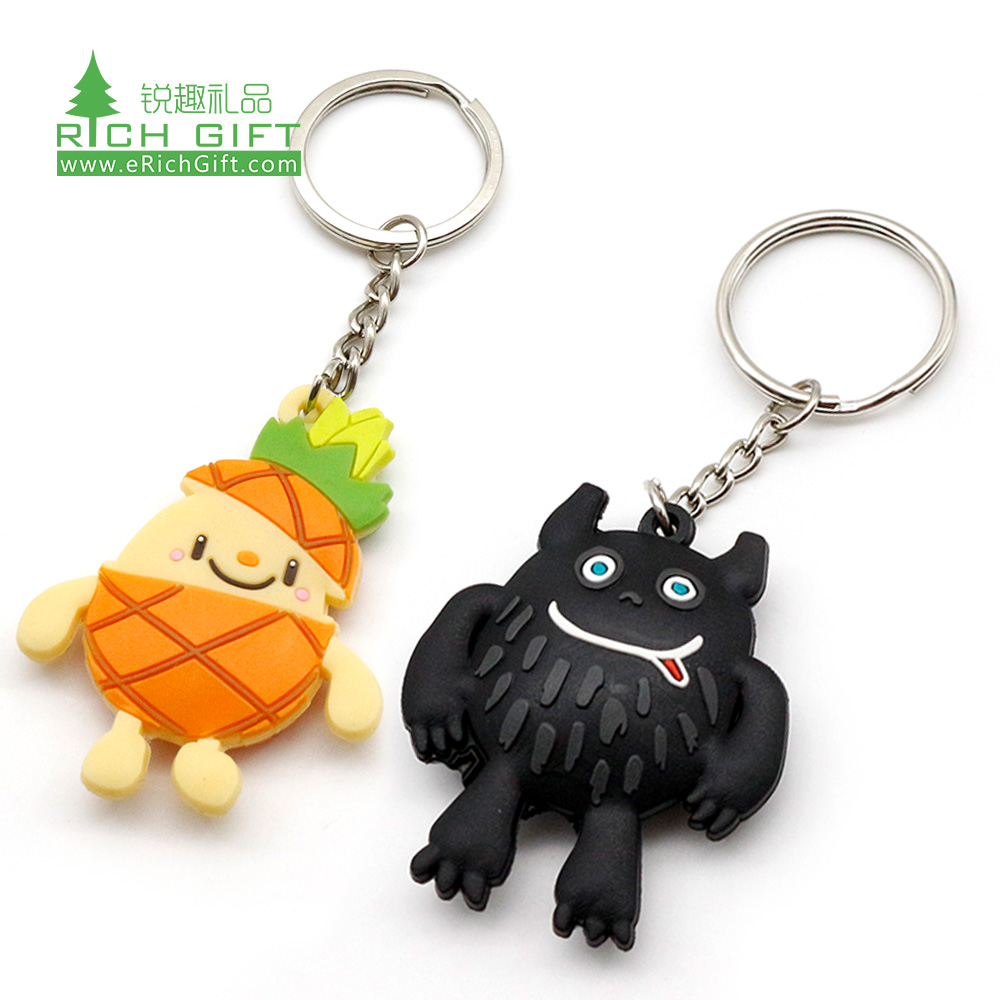 Wholesale fashion 3d couple anime figure cartoon keyring custom shaped cute mini rubber soft pvc animal keychain