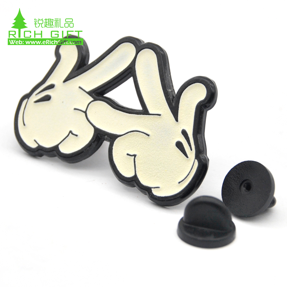 nickel plated hands custom flsorescence powder glow in the dark pin badge with rubber clip for kids